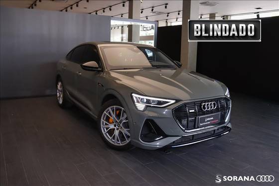 AUDI E-TRON ELÉTRICO SPORTBACK PERFORMANCE BLACK QUATTRO